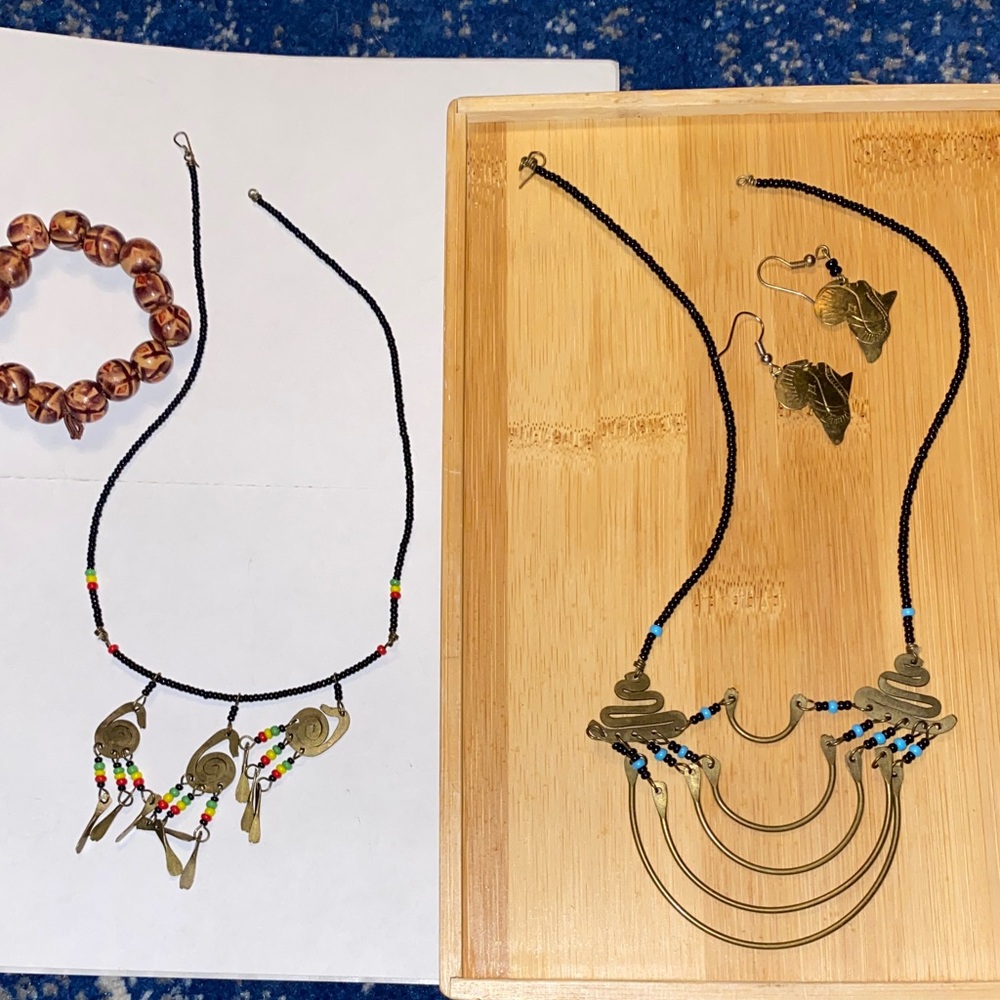 Handmade African necklace and earrings set